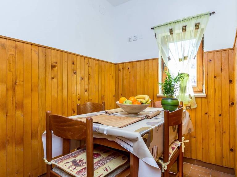House with terrace & barbecue | Dogs allowed — photo 4