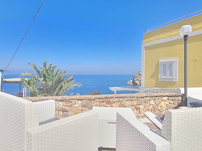 Pleasant vacation home with patio | Pets allowed — photo 4