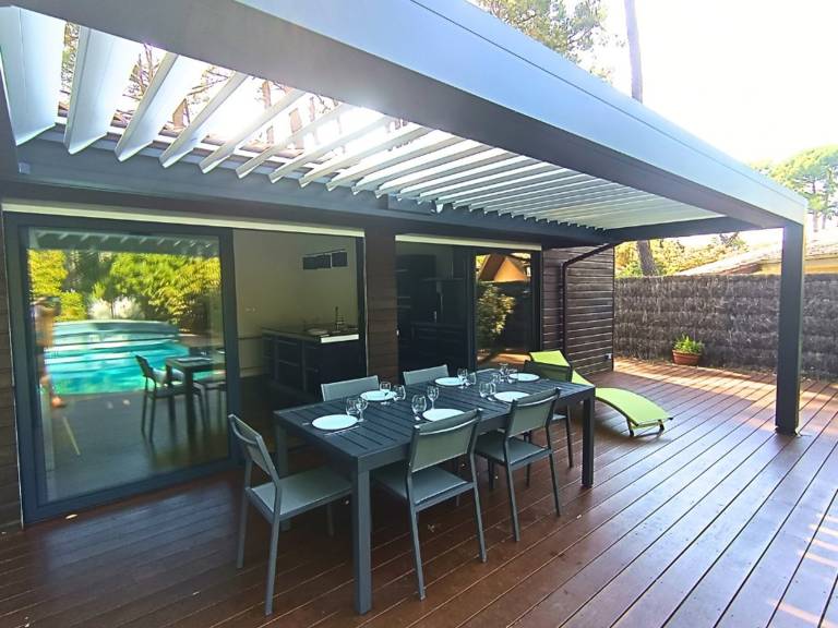 Contemporary villa with heated private pool 1.5 km from the beach for 8 people — photo 3