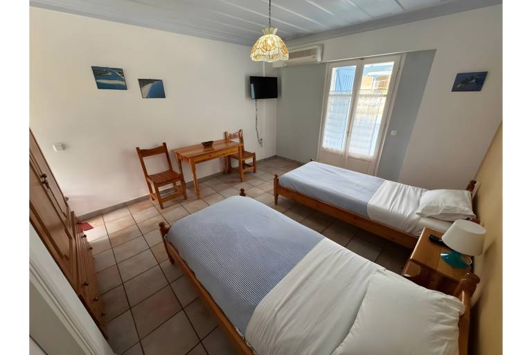 Studio with garden, terrace & fast internet | City view | Next to the beach | Pet-friendly — photo 3