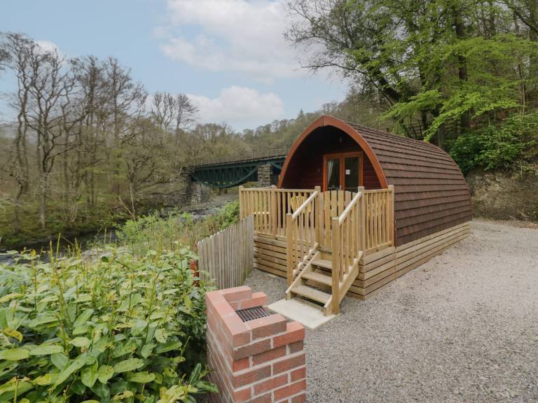 Cabin  Bassenthwaite
