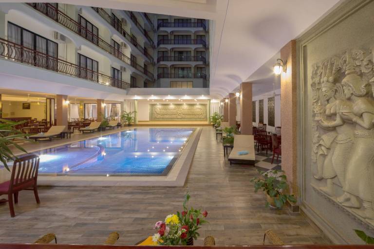 Smiling Deluxe Hotel — photo 2