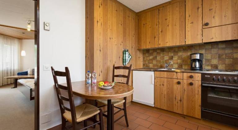 Serviced apartment with garden, terrace & pool — photo 5