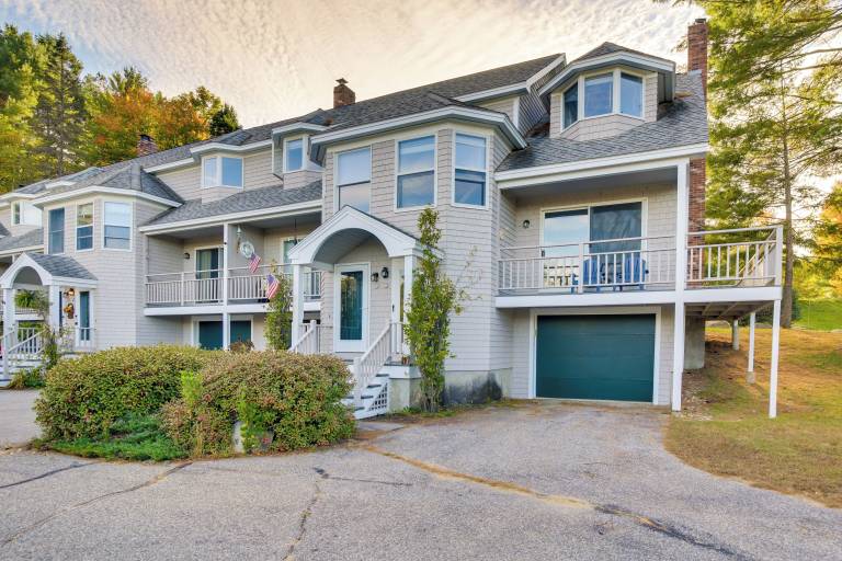 Condo  Bethel