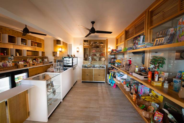 Lazy Parrot Inn — photo 4