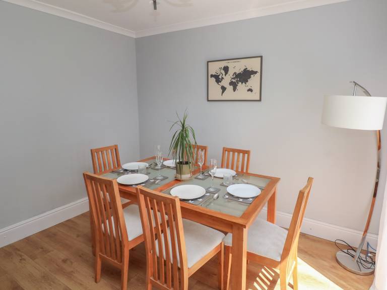 Children-friendly cottage with garden & hot tub | Pets allowed — photo 5