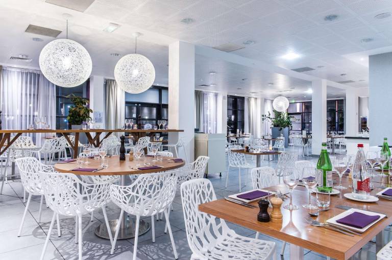 Best Western Plus Paris Velizy — photo 2