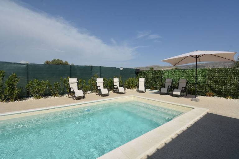 Pleasant villa with garden, pool & terrace | Pets are welcome — photo 3
