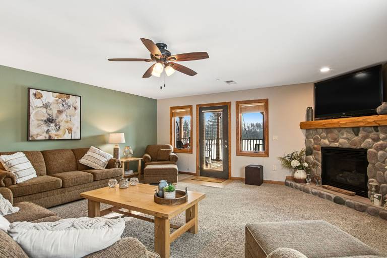 Condo  Dellwood