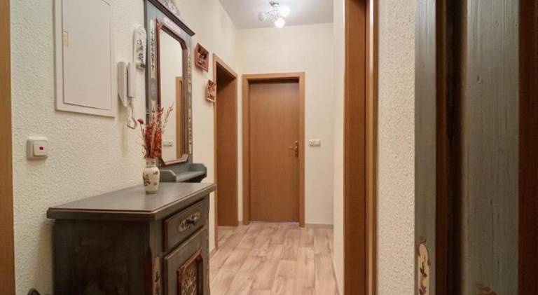 Rental apartment with 2 rooms for 6 persons — photo 3