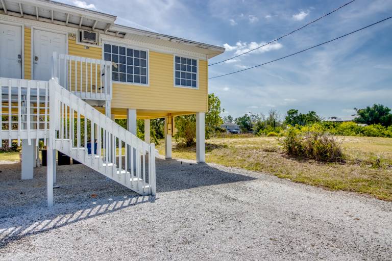 17259 Whitewater - Pet Friendly Unit by Fort Myers Beach! — photo 3