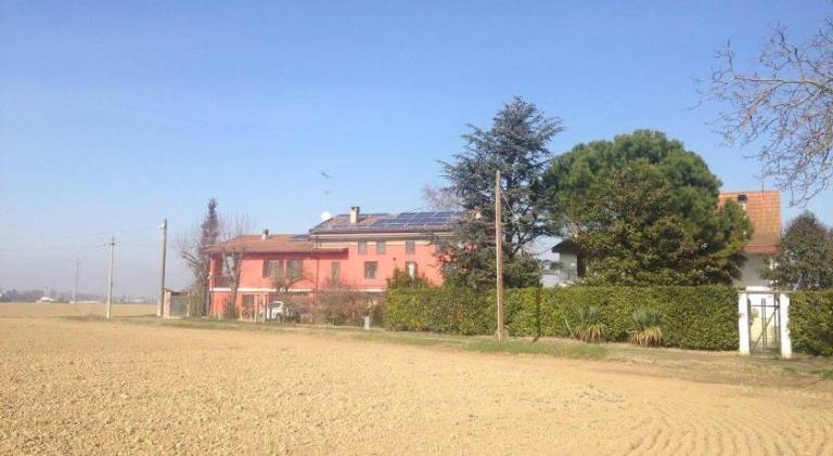 Farm with garden in Alessandria
