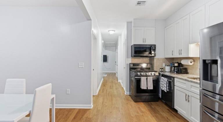 Apartment with 2 rooms for 5 persons — photo 3