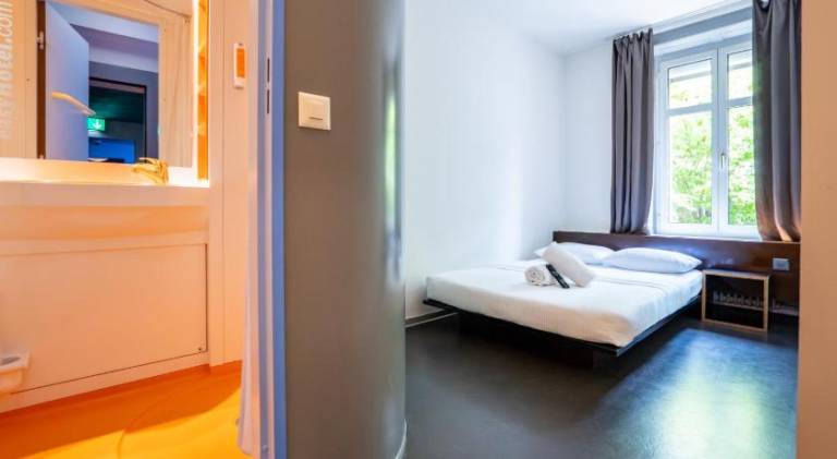 EasyHotel Zurich — photo 2