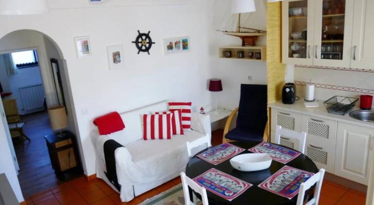 Rental apartment with 2 rooms for 6 persons — photo 4