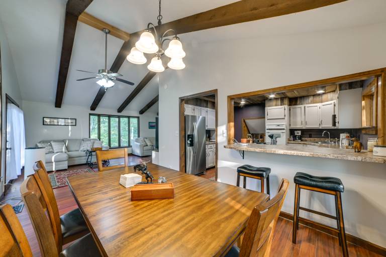 Dog-Friendly Kentucky Lake Home w/ Game Room! — photo 3
