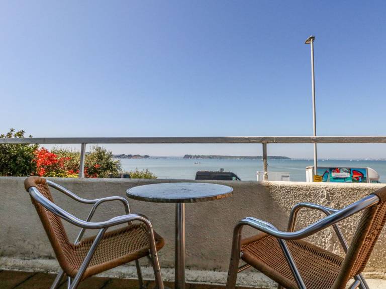 Cottage Sandbanks