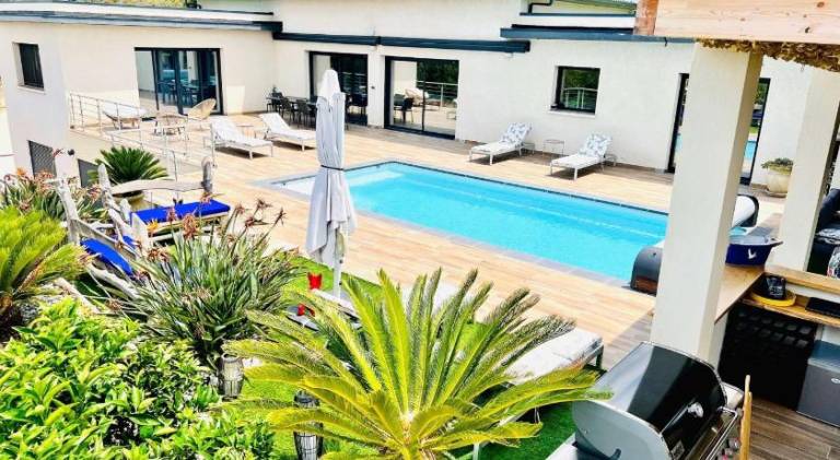 Villa with pool in Grosseto-Prugna