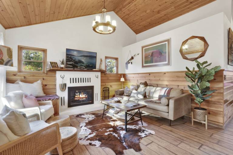 The Nest on Towne Trail Big Bear Lake - Hot Tub - Village - — photo 3