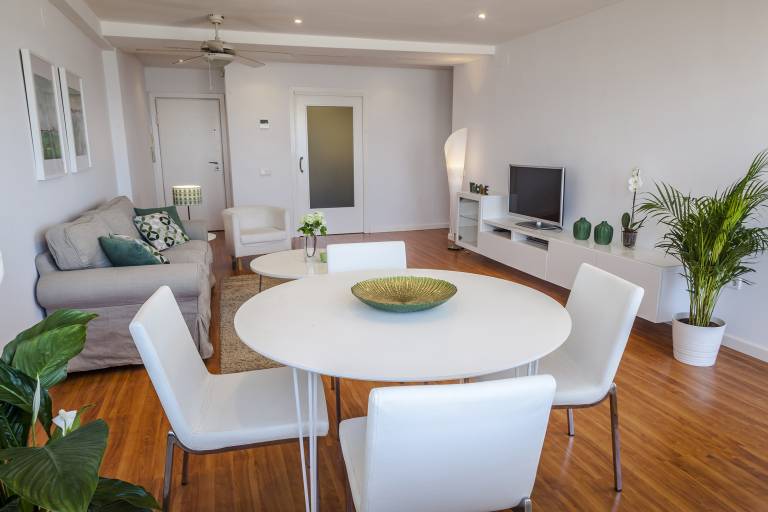 Fully equipped lovely rental apartment with terrace & garden | Beach nearby | Dogs allowed — photo 5