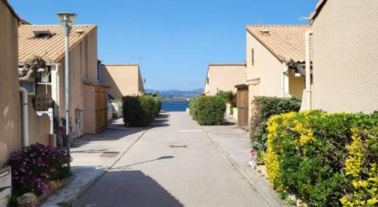 House with 2 rooms for 4 persons — photo 3