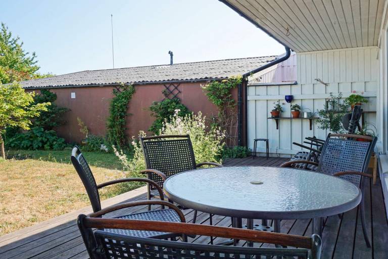 Fully equipped wonderful house with patio & garden | Pets are welcome — photo 5