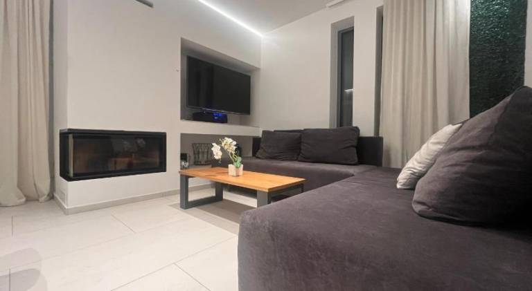 Beautiful villa with pool | Pets allowed — photo 2