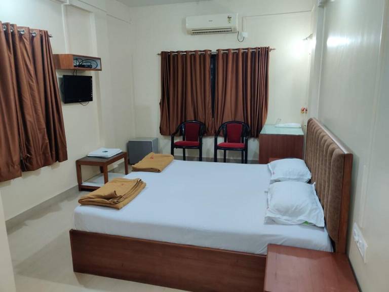 HOTEL HEERALAXMI — photo 3