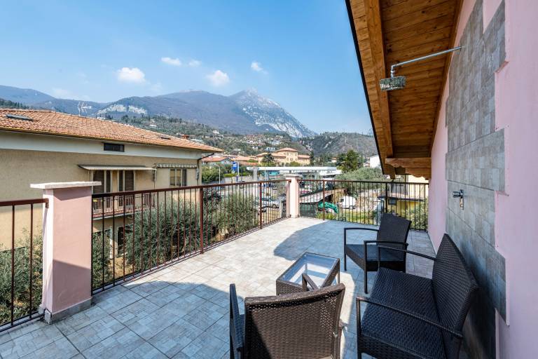 Apartment 'Appartamento Ginevra' with Lake View, Private Terrace and Wi-Fi — photo 4