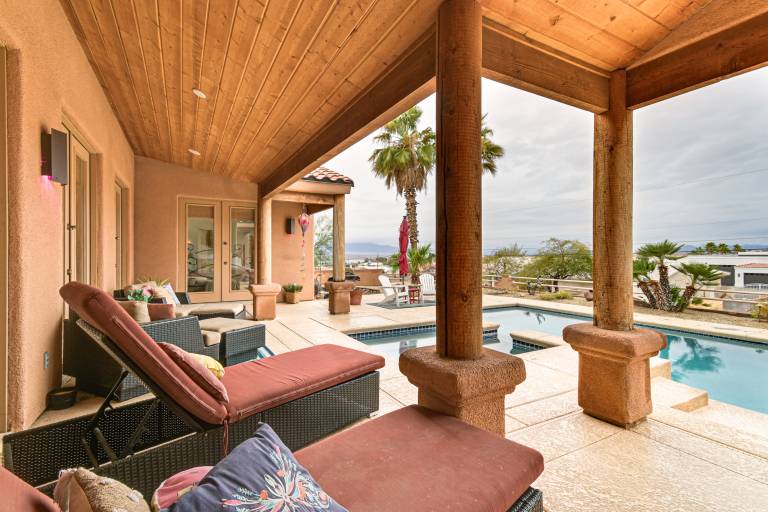 Private Pool, Spa, & Grills: Lake Havasu City Home — photo 2