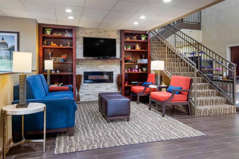Comfort Inn & Suites Peachtree Corners - Norcross — photo 2