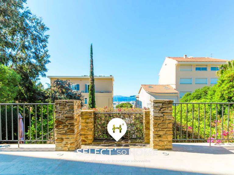Stunning Villa 8 pers - Jacuzzi - Large Spaces in Le Lavandou