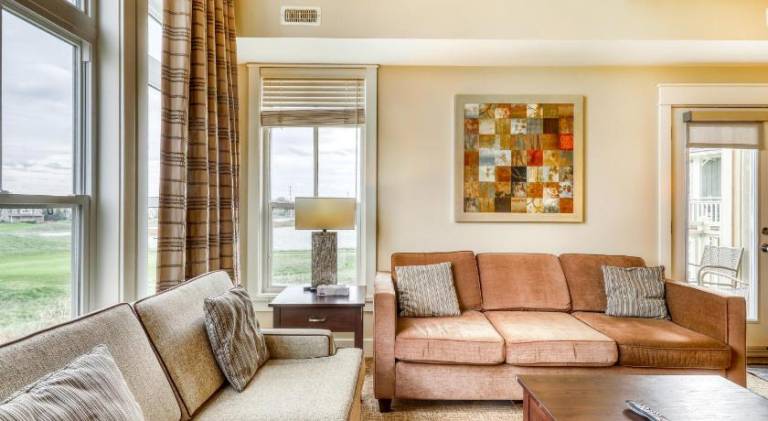 Rental apartment with jacuzzi & pool | Pets allowed — photo 2