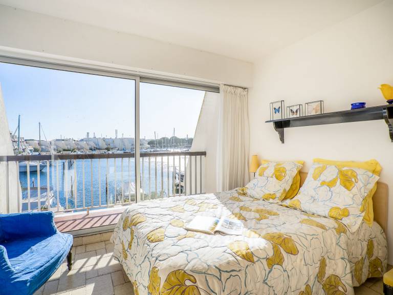 Vacation home with terrace — photo 3