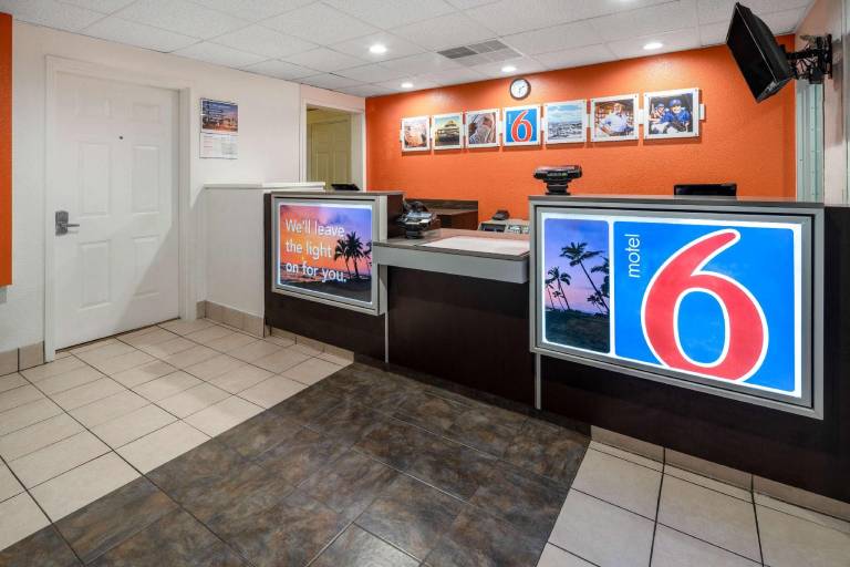Motel 6 Ventura, CA - South — photo 3