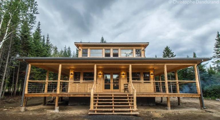 Chalet with jacuzzi — photo 5