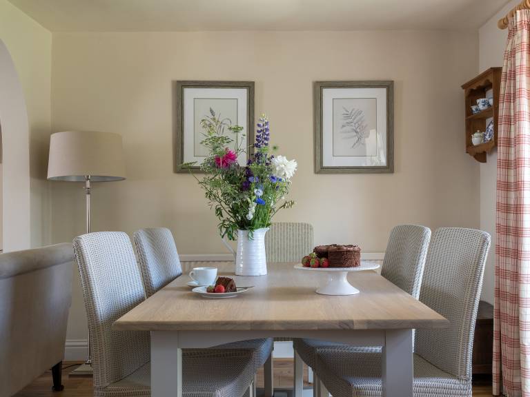 Cottage with garden & BBQ — photo 3
