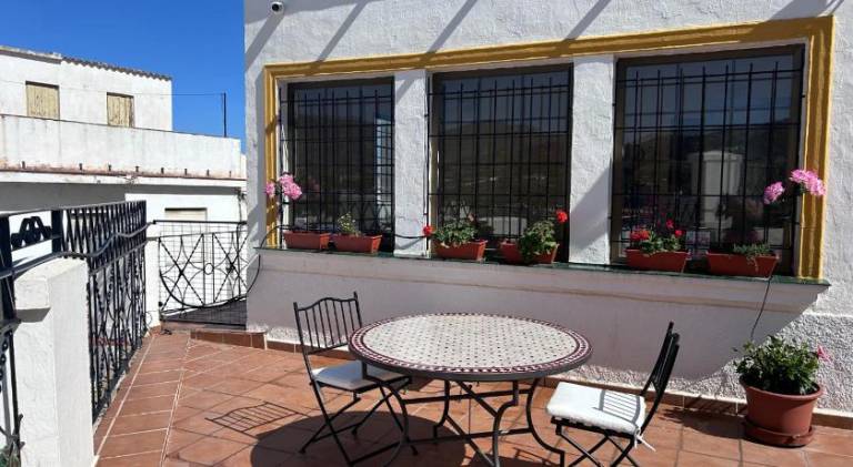 Authentic, Huge Terrace Sea & Mountain Views, Garage in Granada