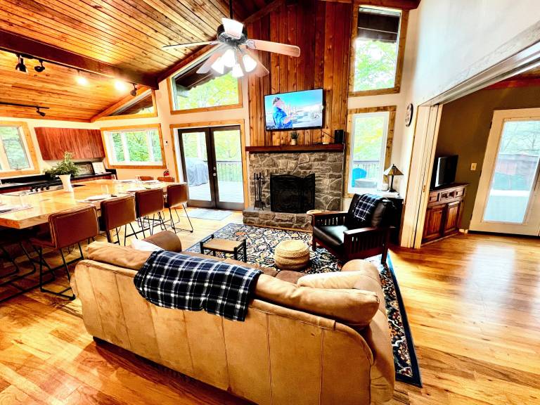 Cabin  Watauga Lake