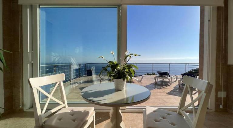 Fully equipped pleasant villa with patio, barbeque & private pool | Perfect for remote work | Pet-friendly — photo 3