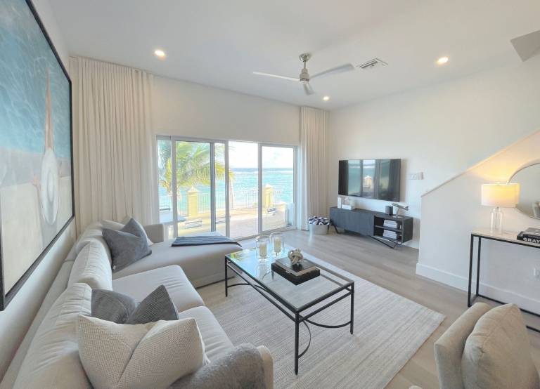 Condo Bodden Town
