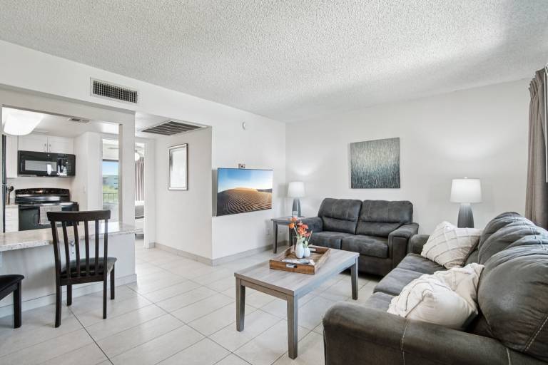 Rental apartment with grill, private pool & hot tub | Mountain view | Pets are welcome — photo 2