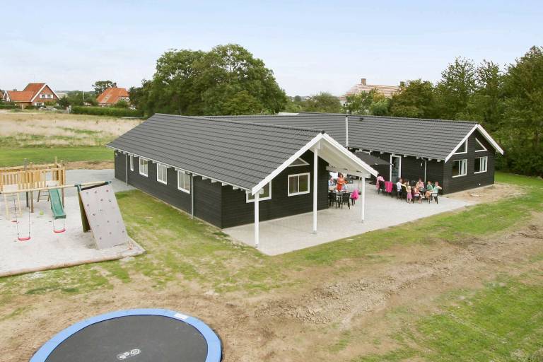Fully equipped wonderful house with pool, jacuzzi & sauna | Dogs allowed in Sønderborg