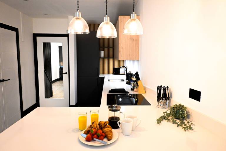 Family-oriented cottage with garden | City view | Dogs allowed — photo 5