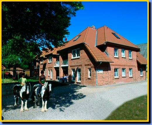 70 m² Ferienwohnung ∙ 2 Schlafzimmer ∙ 4 Gäste – Bild 1