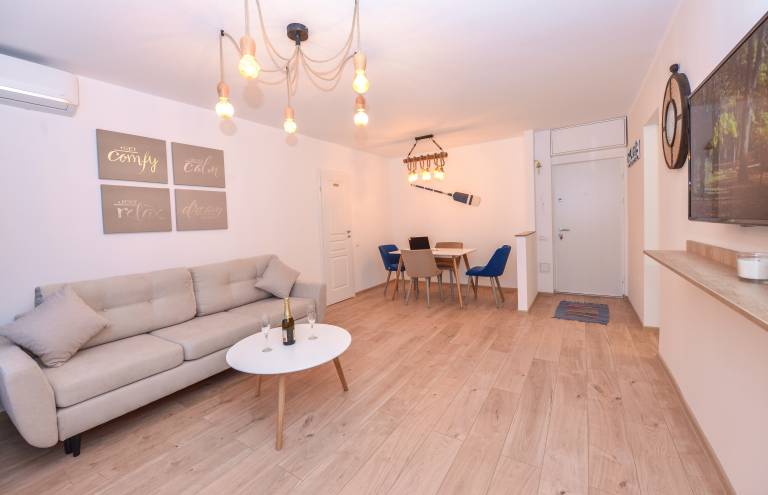 Family-friendly nice apartment | Near Stavropoleos Monastery | City view | Dogs allowed — photo 2