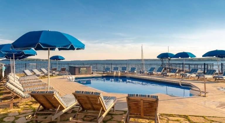Spruce Point Inn Resort & Spa — photo 3