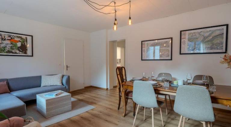 Spacious, stylish & central apartment, Great excursions in surrounding area — photo 2