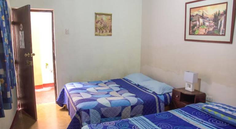 Brabant Hostal