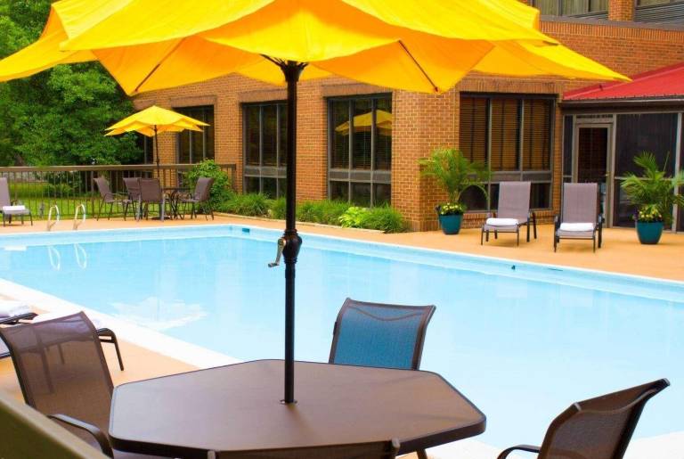 Wyndham Garden Williamsburg Busch Gardens Area — photo 3